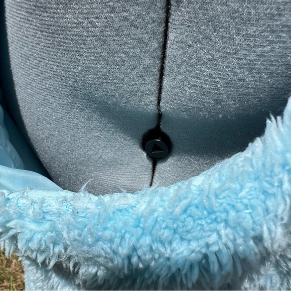 Billabong Puffer Vest Light Blue Reversible Peace Dove Love Graphic Medium - Picture 8 of 10